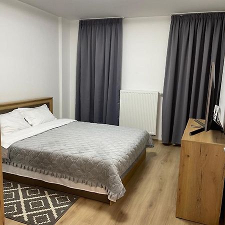 Mb Apartments 2 Braşov Buitenkant foto