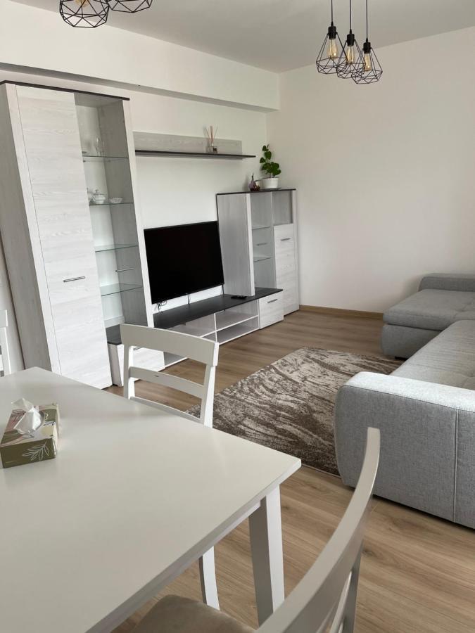 Mb Apartments 2 Braşov Buitenkant foto