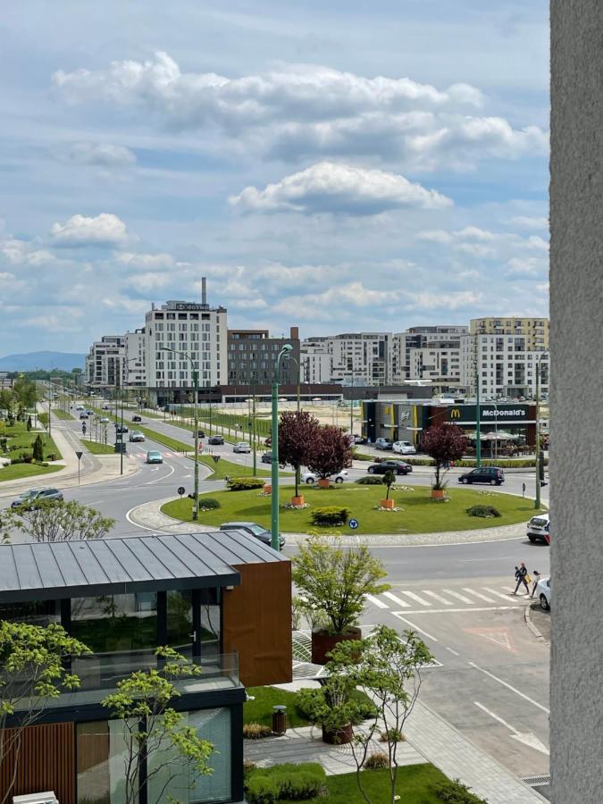 Mb Apartments 2 Braşov Buitenkant foto